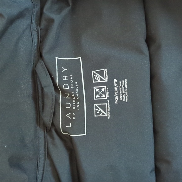 LAUNDRY BY SHELLI SEGAL Women's Puffer Jacket with Detachable Faux Fur Hood - Picture 6 of 7